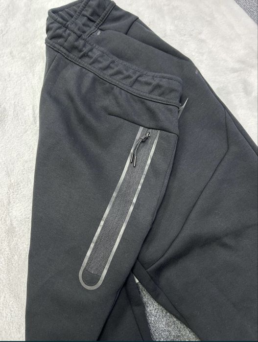 Штани Nike Tech Fleece. M