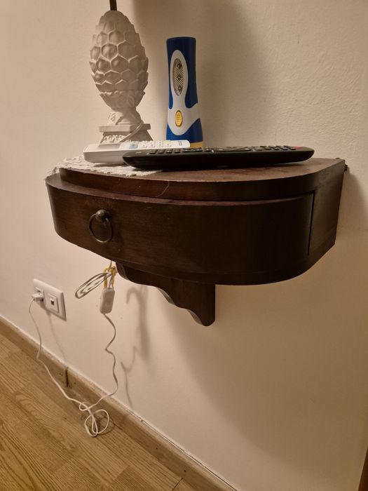 Par de mísulas madeira maciça com gaveta – estilo clássico