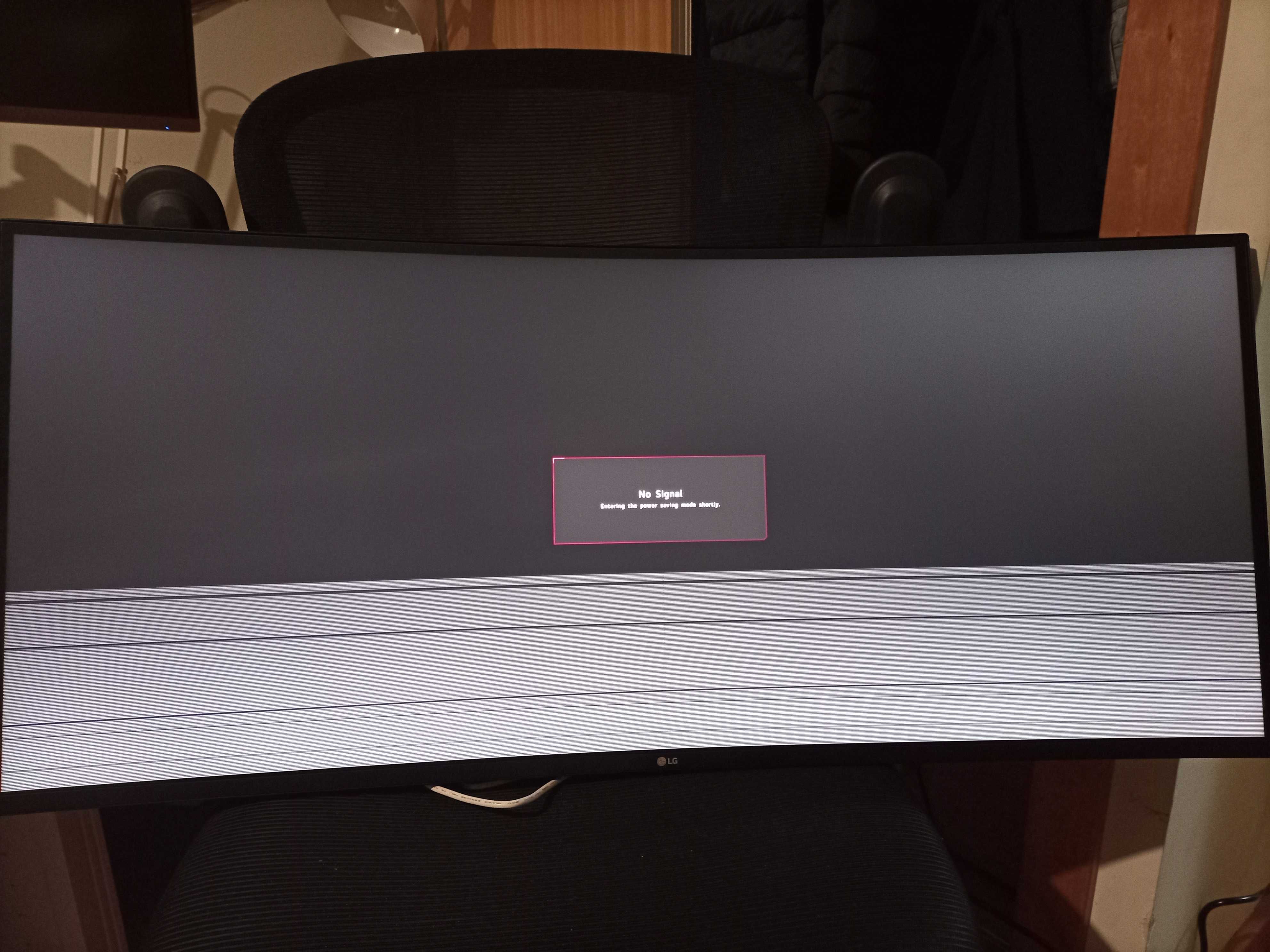 Monitor LG 38GN950-b com avaria no ecrã e com peças adicionais