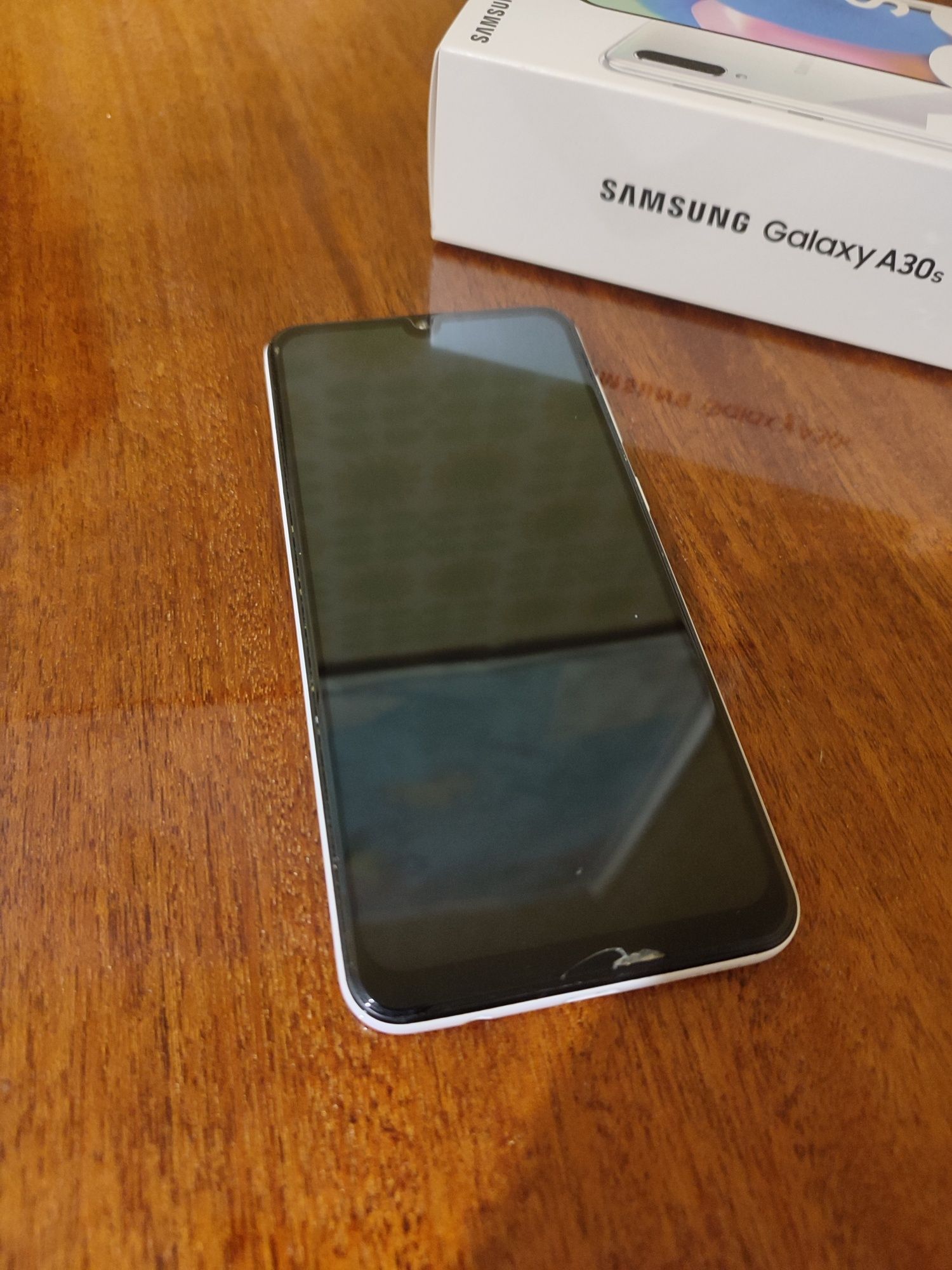 Смартфон Samsung Galaxy A30s