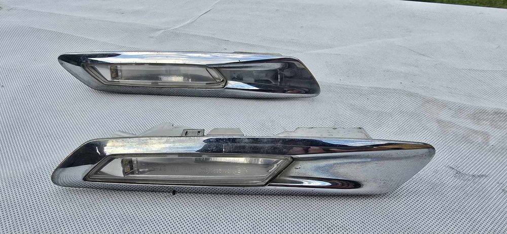 Kierunkowskaz w błotniki prawy lewy BMW f10 2011r