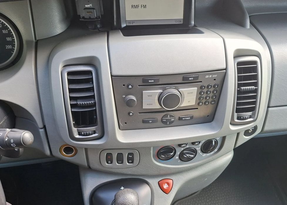 Opel vivaro 2010