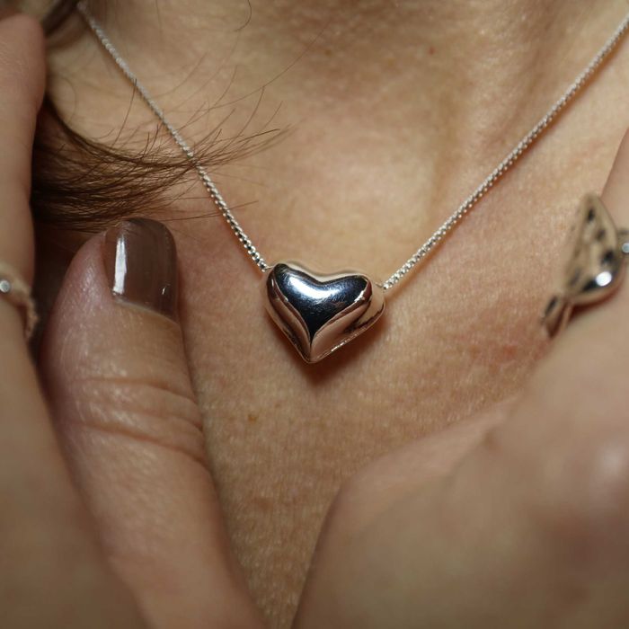 Срібний ланцюжок з кулоном Любов