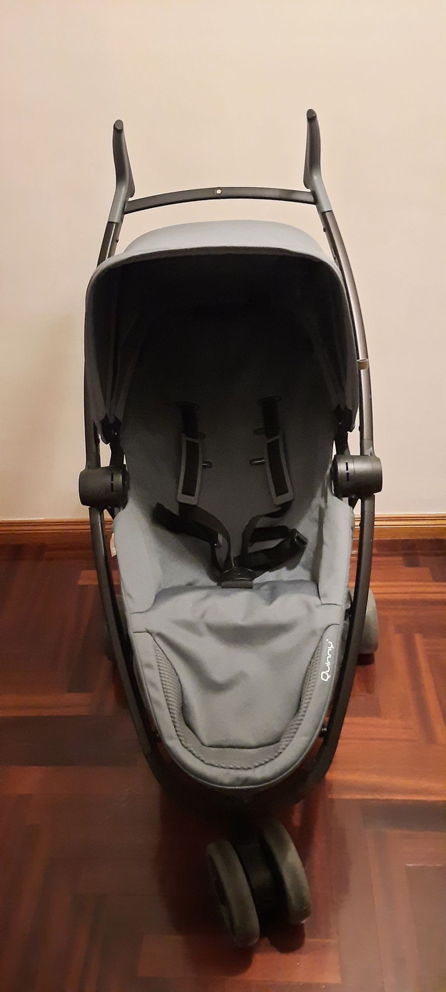 Carrinho de Bebé - Quinny Zapp Flex
