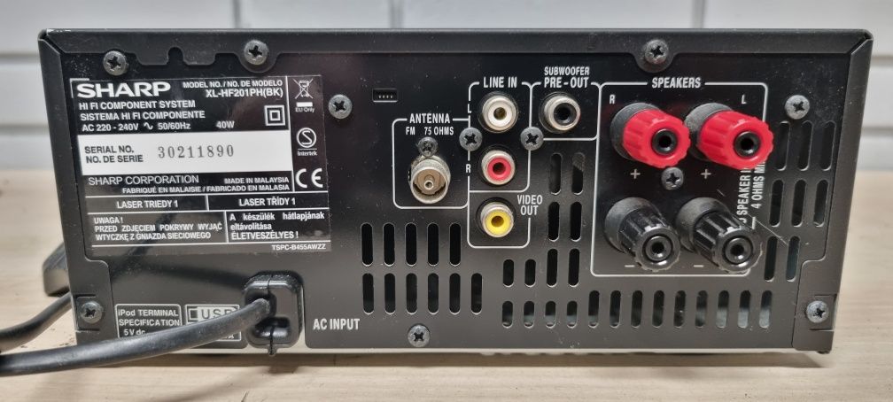 Wieza SHARP xl-hf201. Kolumny,  USB
