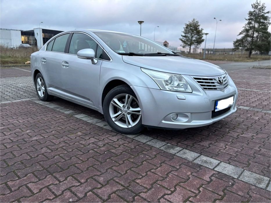 Toyota Avensis Salon Polska bezwypadkowa