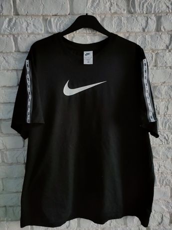 2022 Nike 2Xl, XL ovesize с лампасами футболка