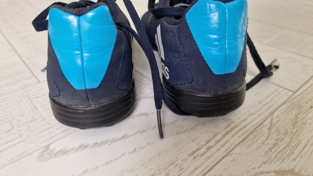 Buty do piłki Adidas roz.33