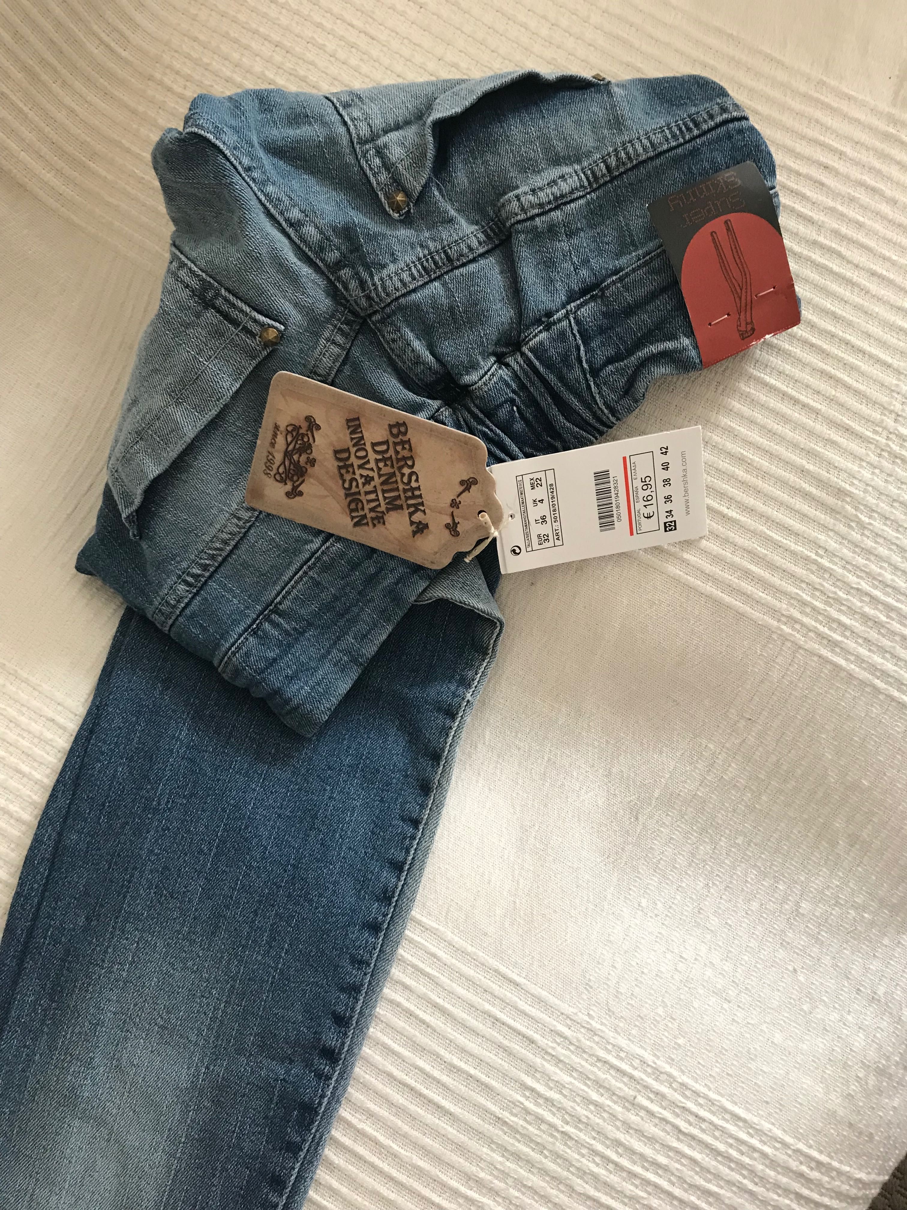 Jeans Bershka Novos com etiqueta