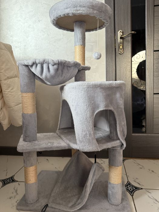 Домік для кота багатоповерховий