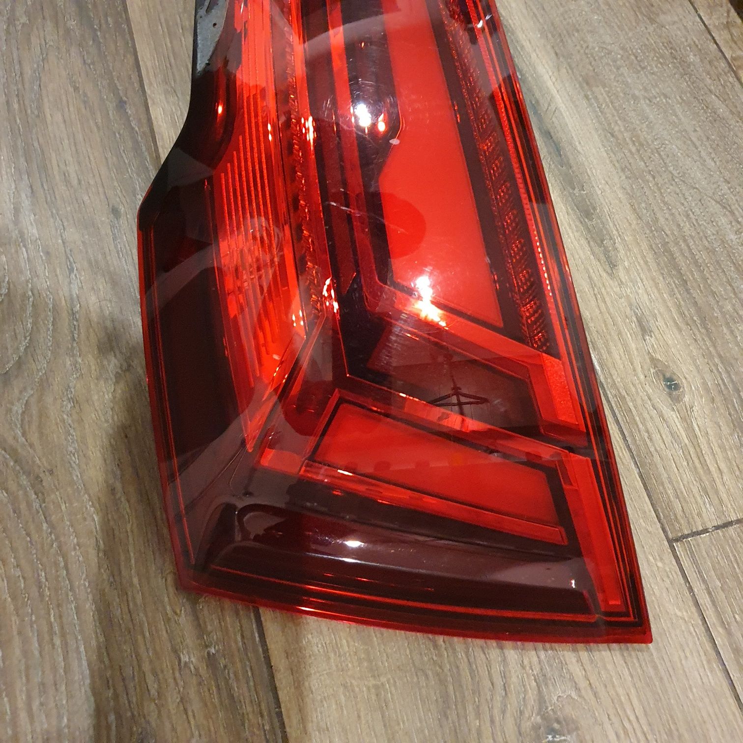 Lampa, klosz, tył AUDI q5 A80 lift