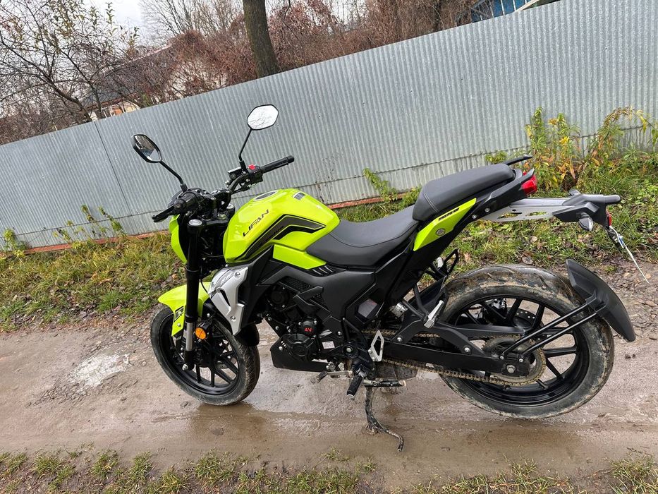 Продам мотоцикл Lifan SR 220