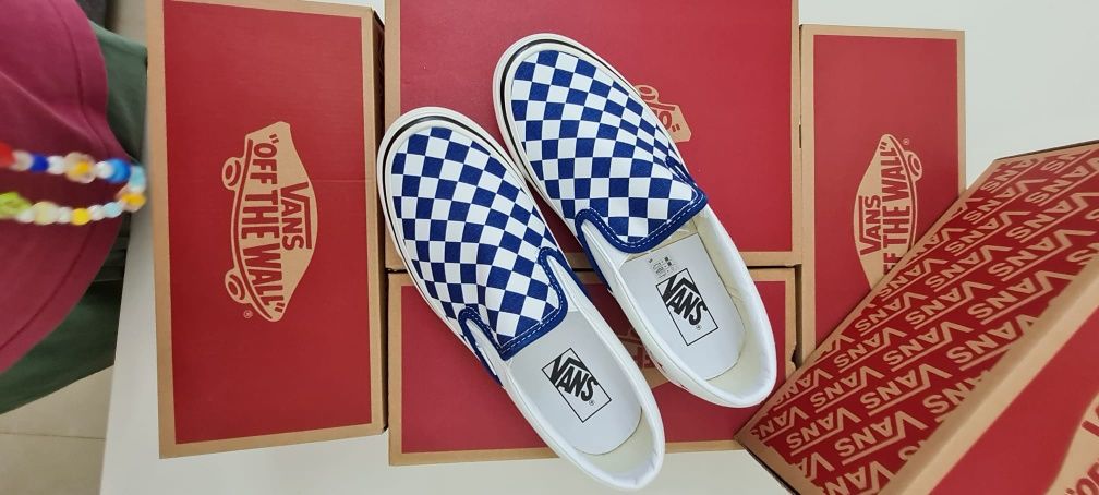 Tenis vans novos em caixa