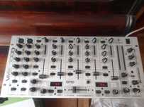 Mixer BERINGER VMX Pro 1000
