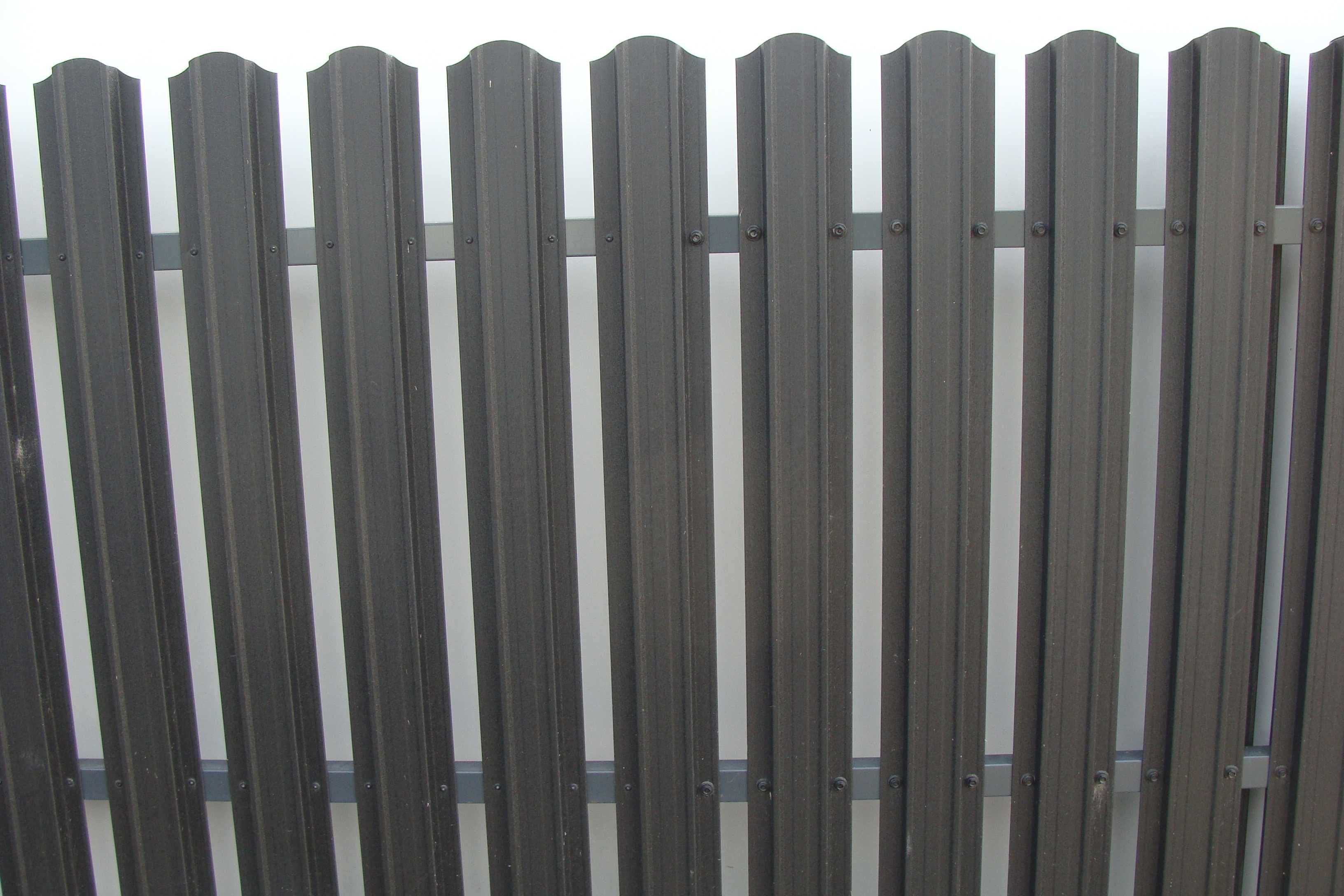 sztachety metalowe z blachy ogrodzenia balustrady palisady