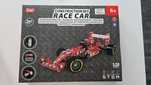 Skręcany model auta. Construction Race Car