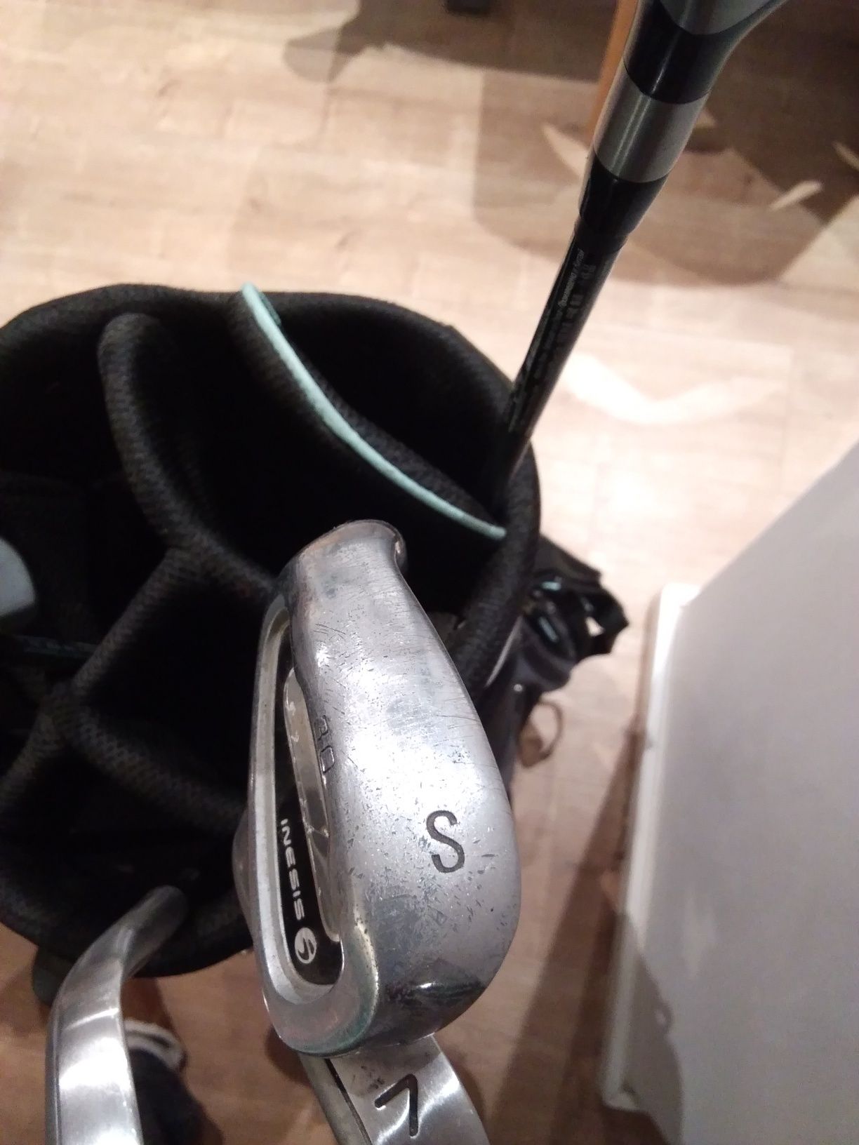 Saco de golfe com 7 tacos muito bom estado