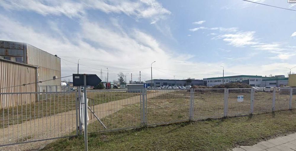 Plac składowy , plac magazynowy , postojowy