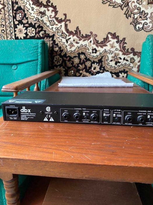 Продам кросовер dbx 223 stereo/mono crossover. Made in USA! Ціна 100$