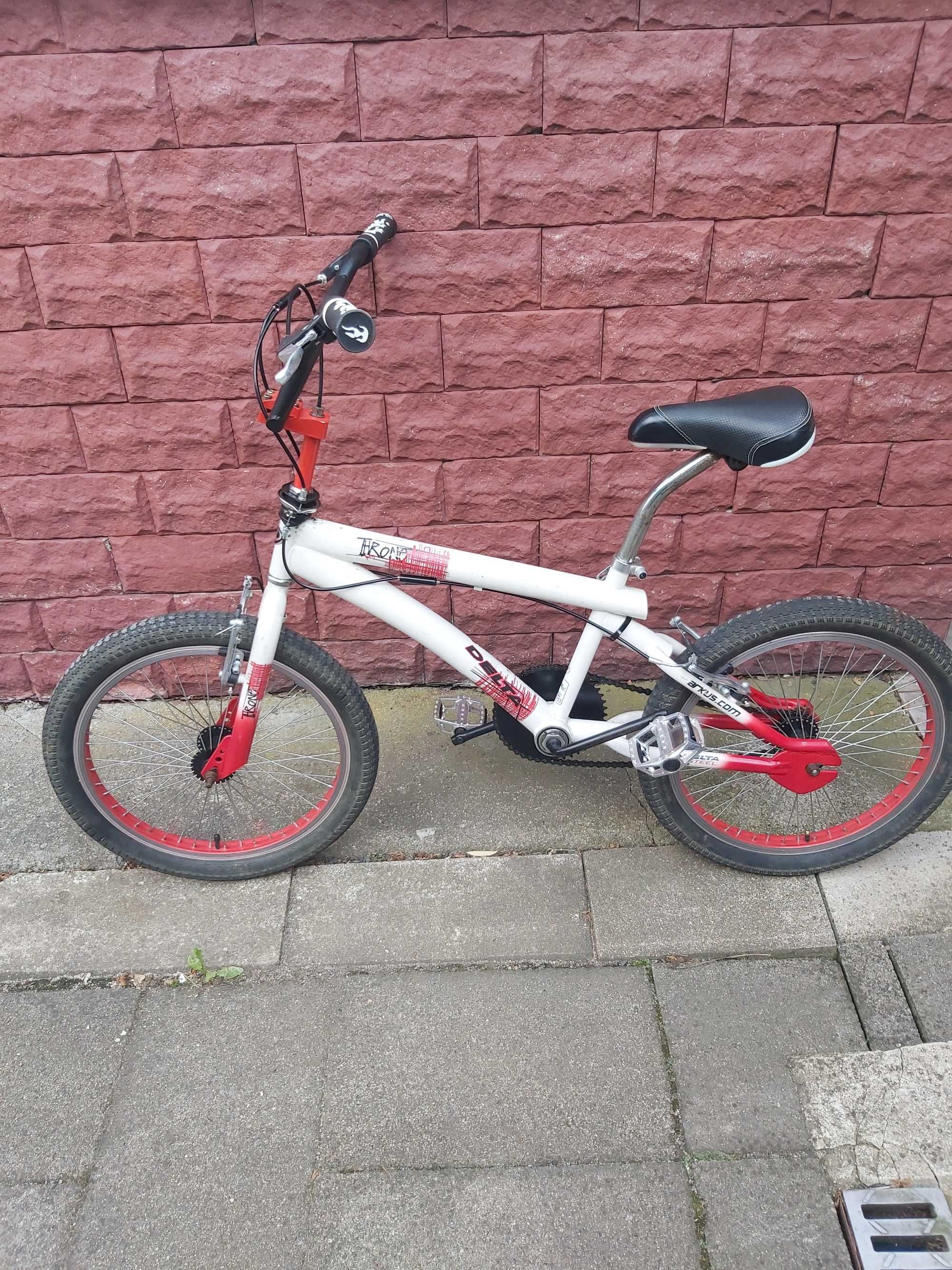 Rower bmx delta throne