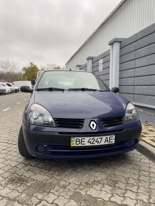 Renault clio 2004год