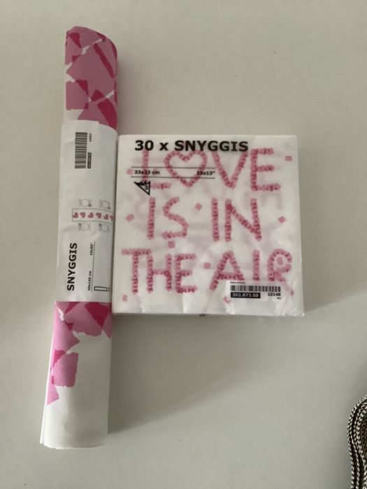 Tema LOVE (4) Individuais/ Caminho de mesa / guardanapos/ embalagens