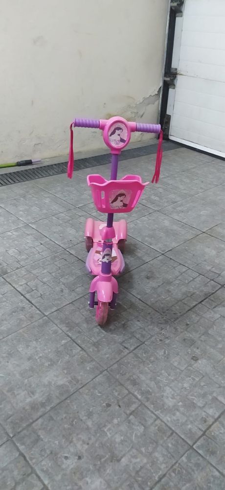 Trotinete e triciclo criança