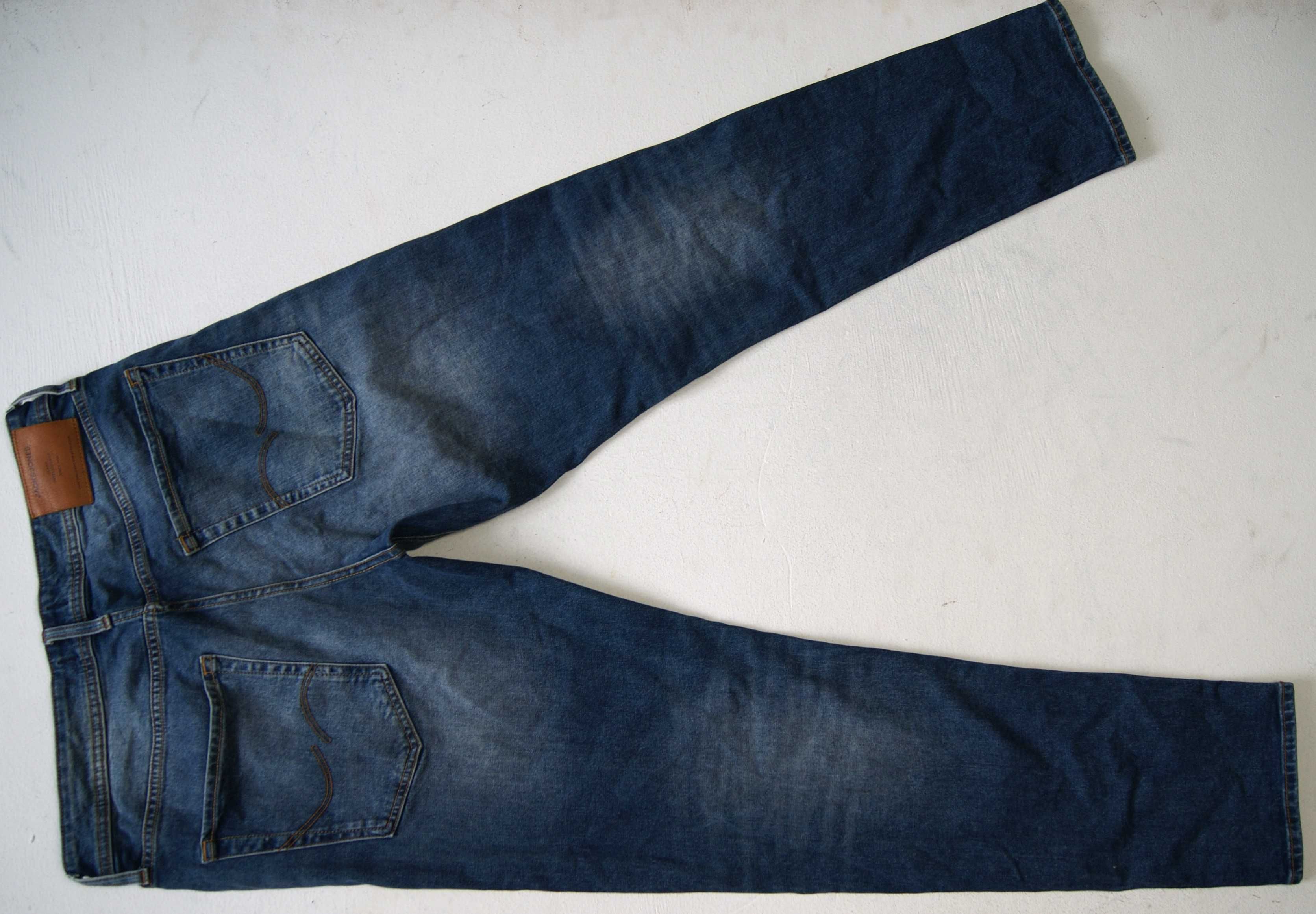 JACK JONES MIKE W33 L34 PAS 90 comfort fit jeansy męskie z elastanem