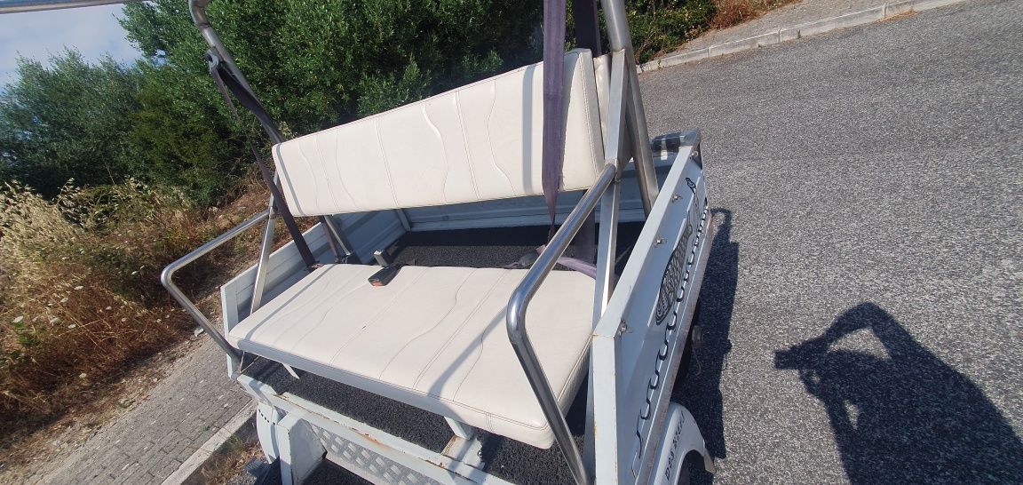 Tuk tuk Piaggio Ape 400