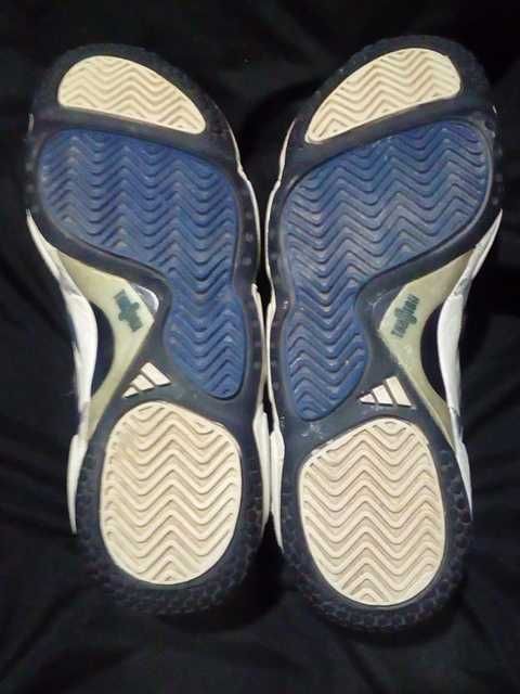 Срочно продаю винтажные ретро кожаные кроссовки Adidas Torsion 1998 г