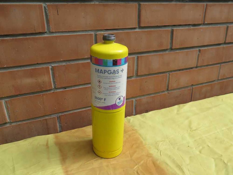 Заправка газом, (обмін) туристичних газових балонів (різних)