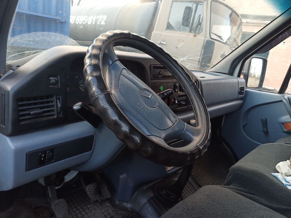 Продам Mercedes sprinter 212D