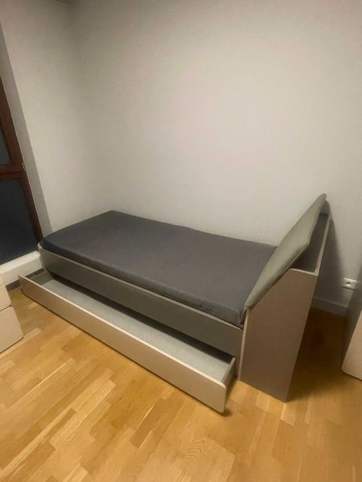 Sprzedam zestaw używanych mebli młodzieżowych firmy VOX
