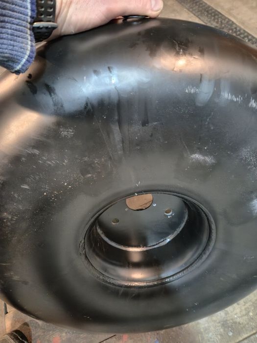 Zbiornik samochodowy od gazu