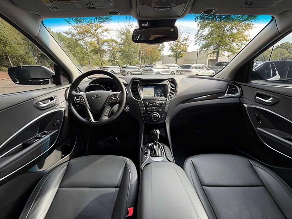 Hyundai Santa Fe      2017