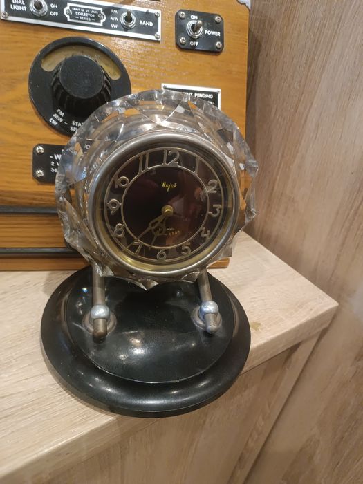 Zegar  kominkowy majak kryształ