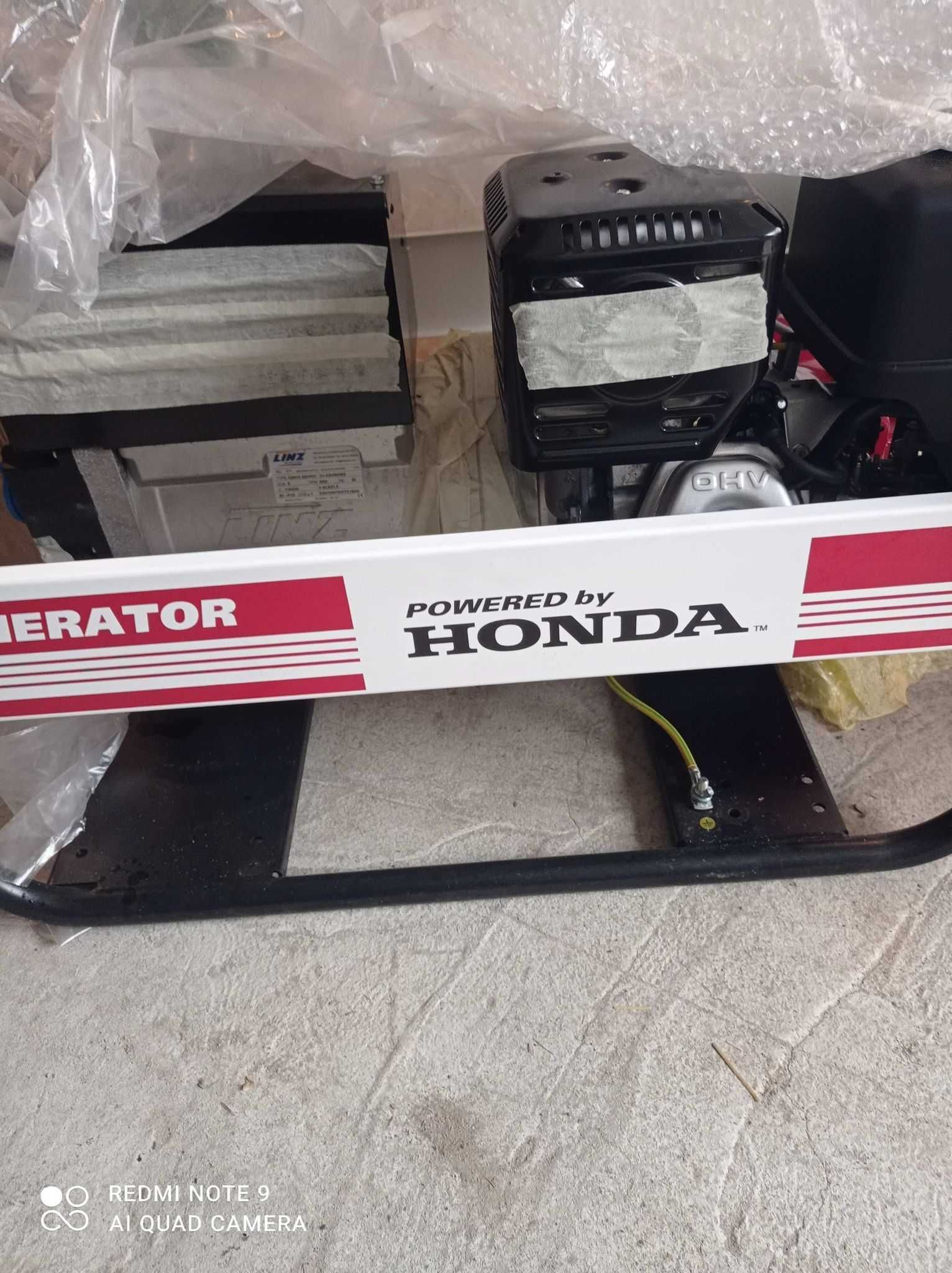 Продам генератор оригинал honda
