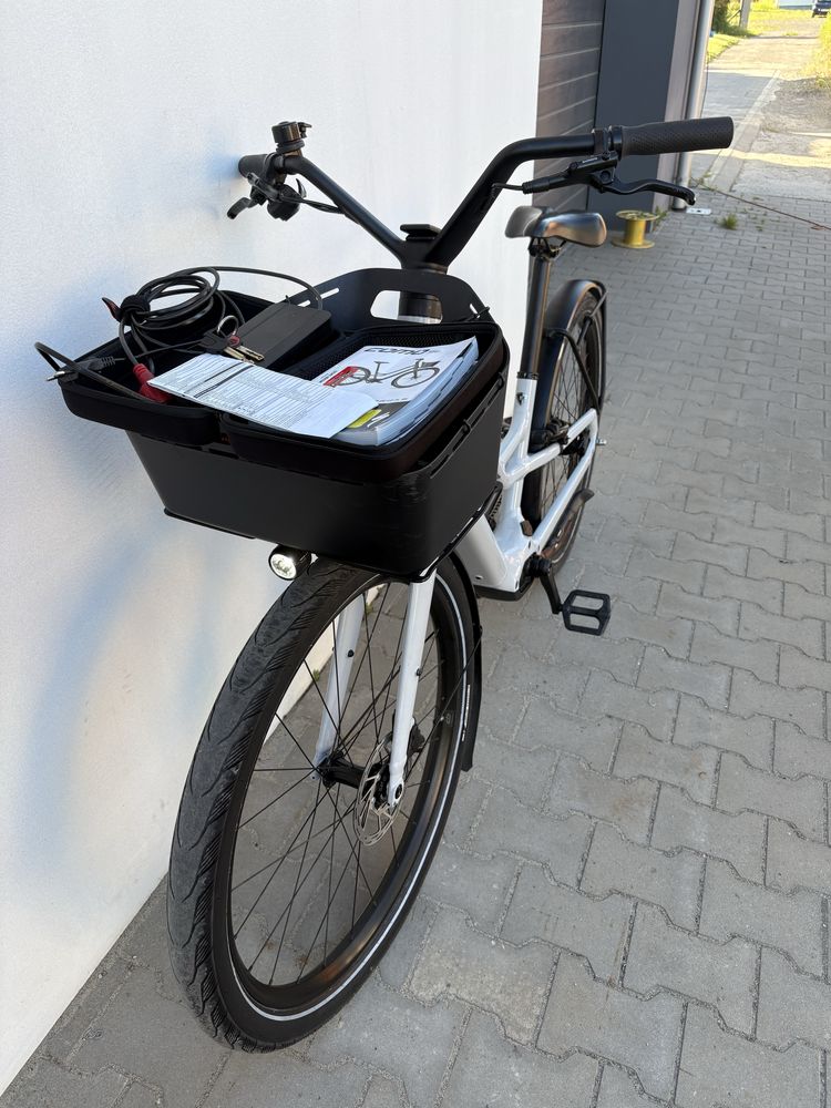 Rower Elektryczny Specialized Turbo Como SL 4.0 dokumenty ładowarka