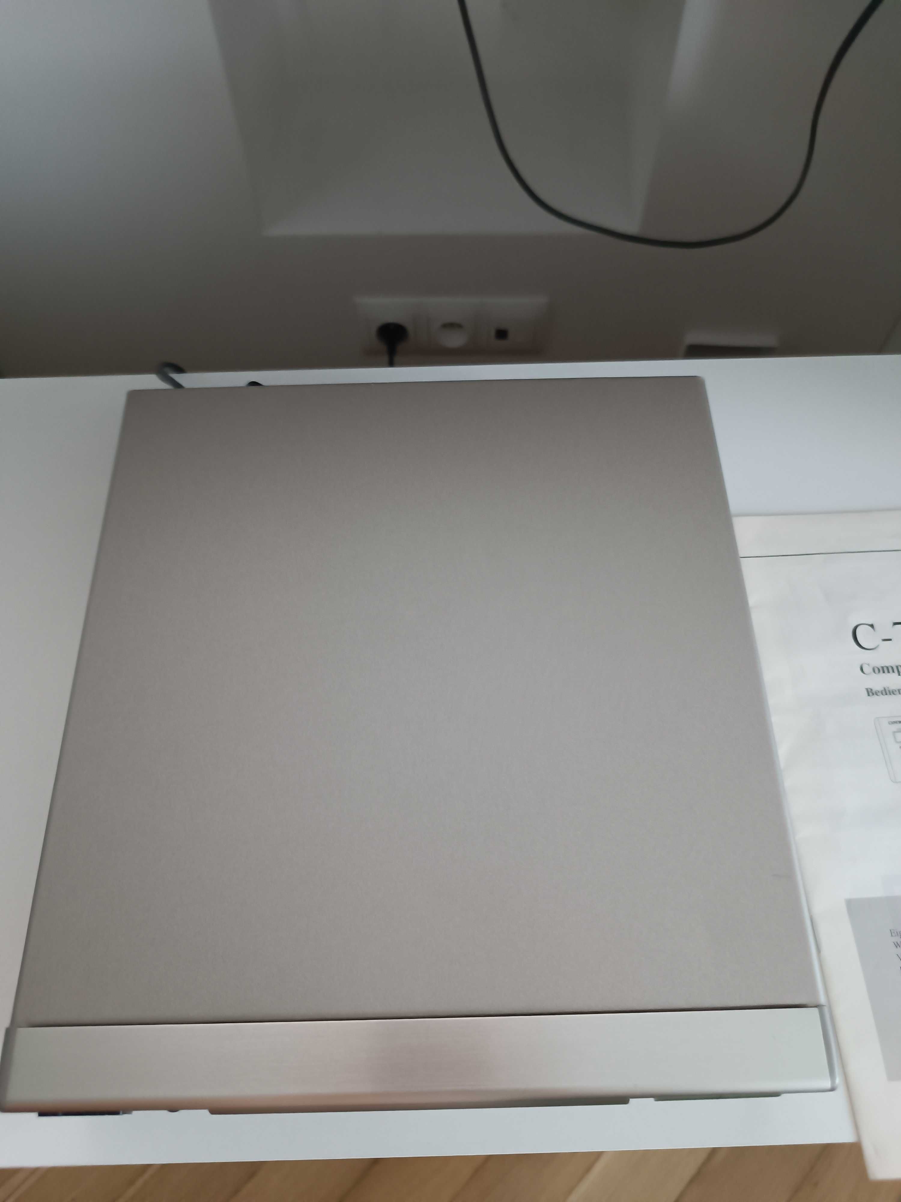 ONKYO C711 Odtwarzacz CD super stan, zadbany i sprawny.