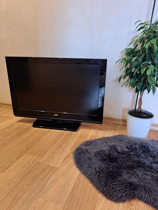 Телевизор JVC диагональ