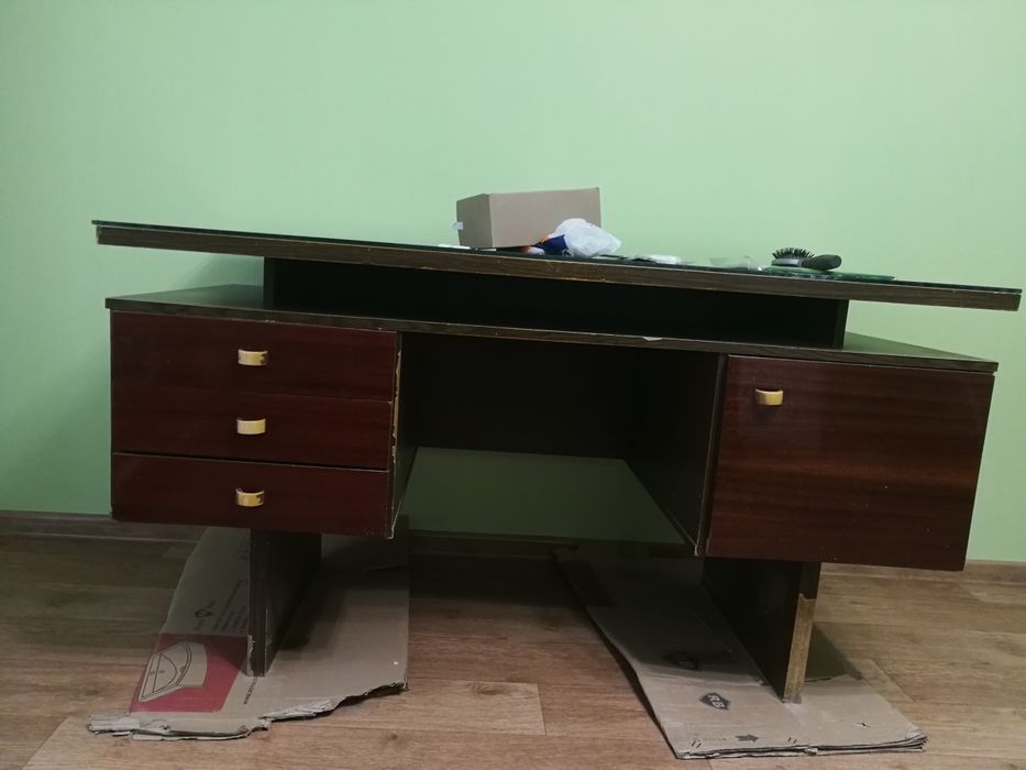 Стол письменный 2х тумбовый пр-ва ГДР