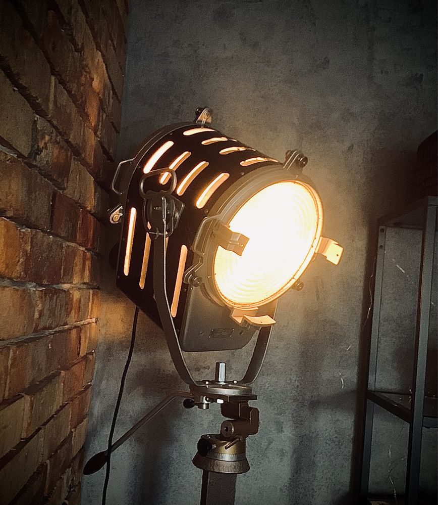 Lampa podlogowa Loft oswietlenie Prl