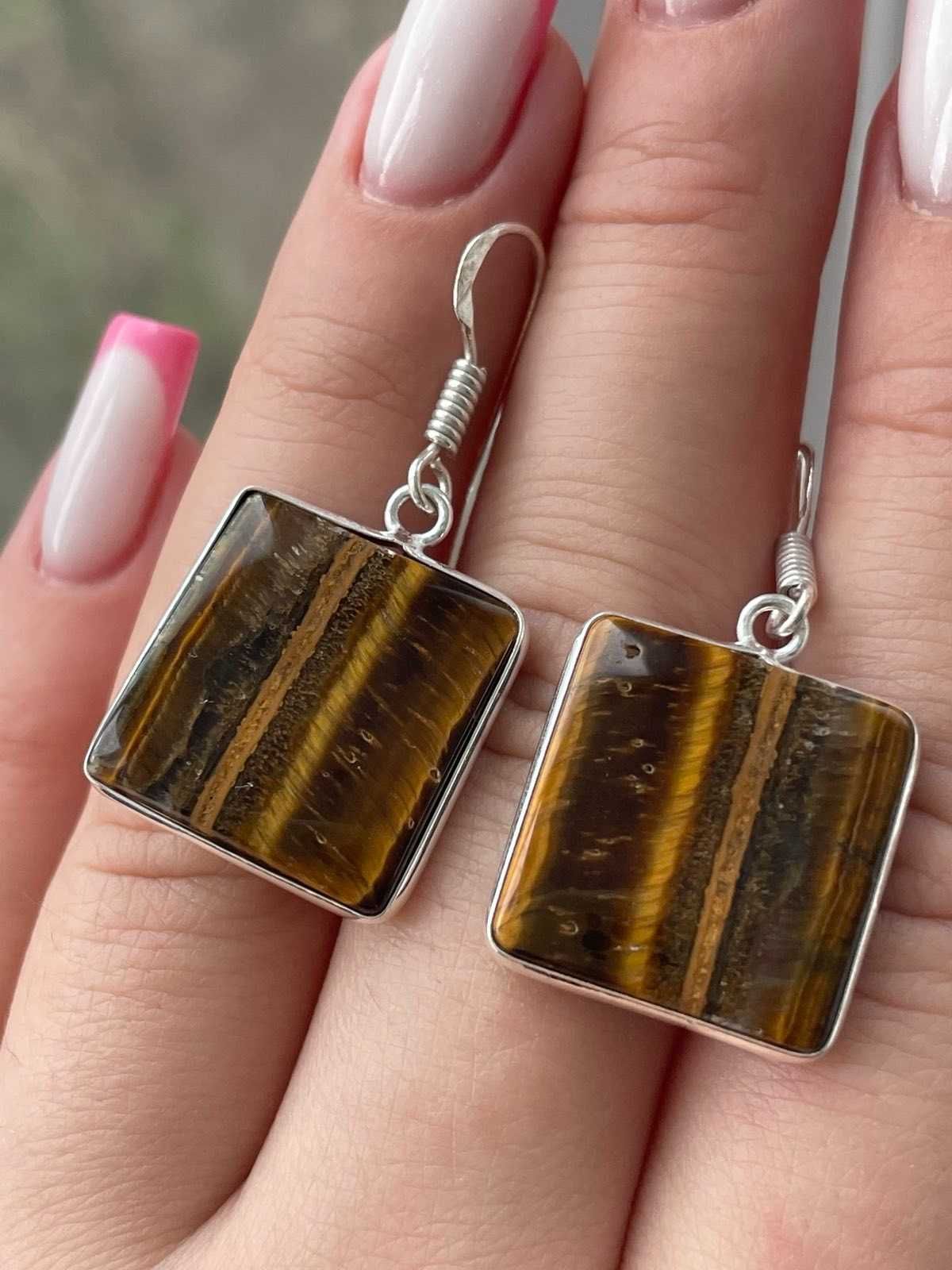 Серьги с тигровым глазом покрытые серебром 925 пробы