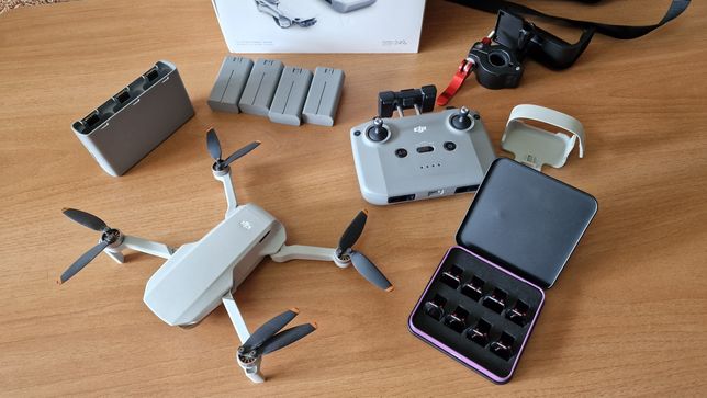 Drone DJI Mini 2 Combo (4K)