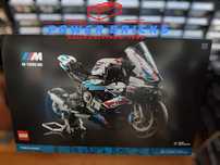 LEGO Technic 42130 - BMW M 1000 RR