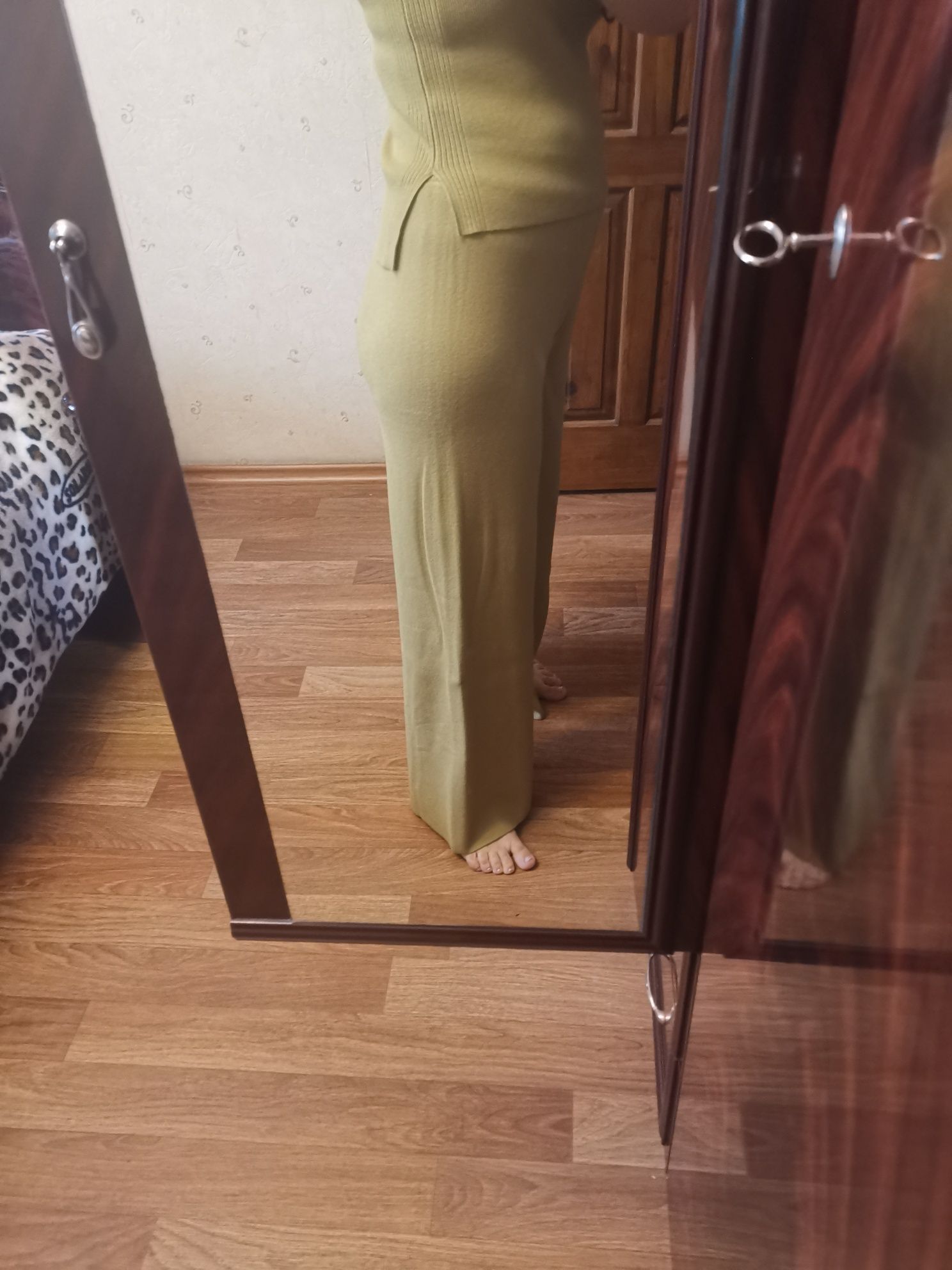 Нарядные платья и костюмы