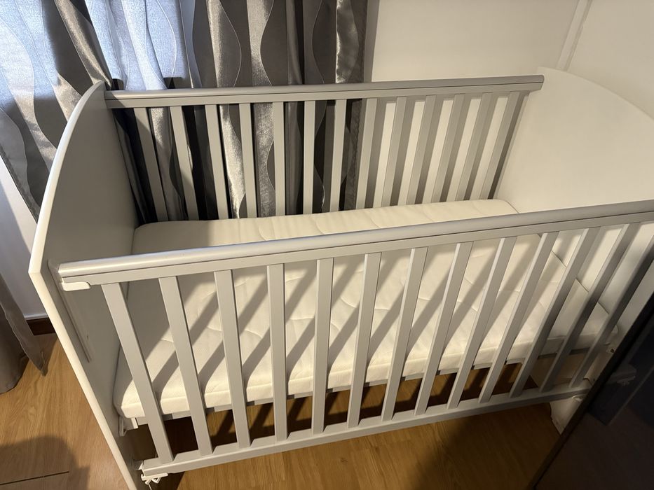 Cama c/ colchão Zippy 120x60 NOVA