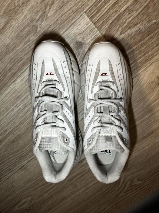 Жіночі кросівки Diesel