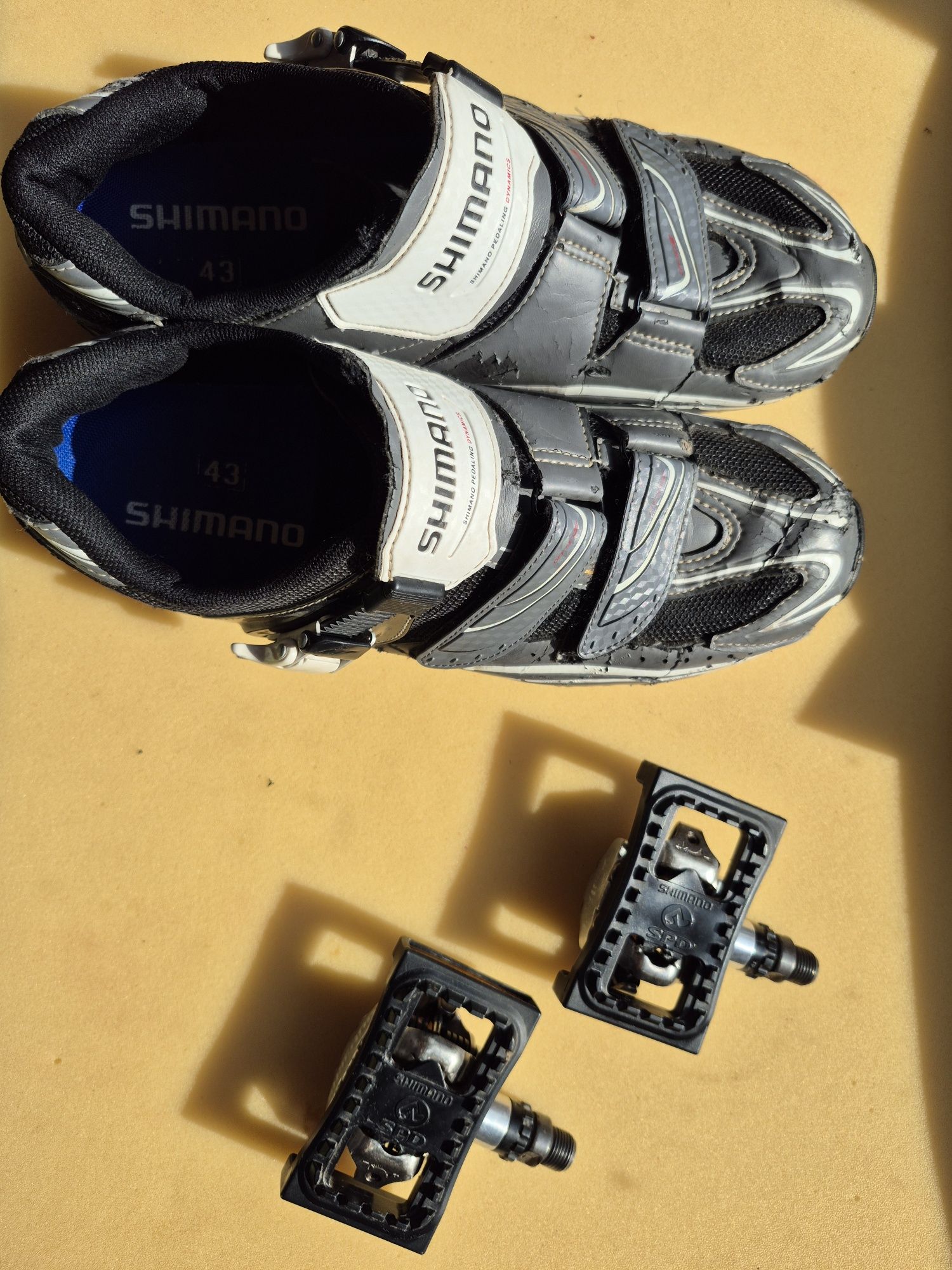 Pedaly SPD SHIMANO z nakładkami plus buty rowerowe Shimano