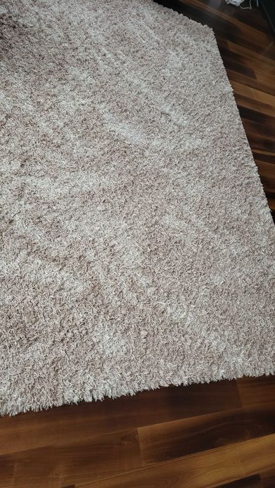 Sprzedam duży beżowy dywan Shaggy 2x3 m